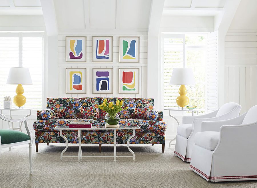 A floral sofa was the starting point in this modern living room